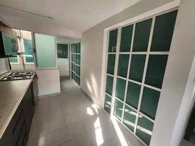 Una cocina o zona de cocina en Suite 2 blocks from Estadio Banorte