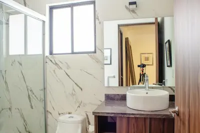 Un baño de Casa feliz 2