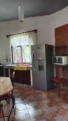 Una cocina o zona de cocina en Quinta Corona Hospedaje Familiar
