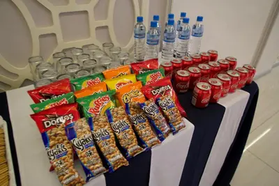 Comida en o cerca de este hotel
