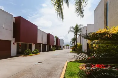 El barrio de los alrededores o un barrio cerca de este hotel