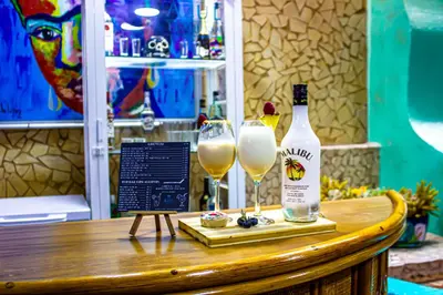 Bebidas en Azul Turquesa