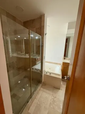 Un baño de Mayan Playa Departamento Tikal