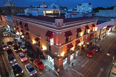 Edificio en el que se encuentra el hotel