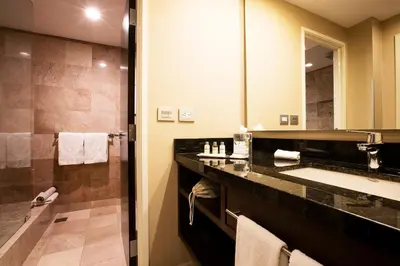 Un baño de Krystal Urban Aeropuerto Ciudad de Mexico