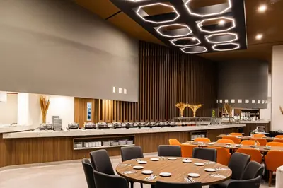 El salón o zona de bar de Holiday Inn Veracruz-Boca Del Rio by IHG