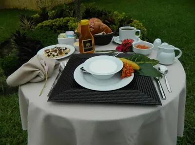 Comida en o cerca de esta villa