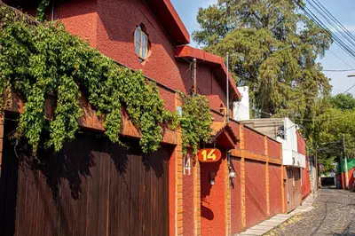 Edificio en el que se encuentra la posada u hostería