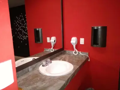 Un baño de Privilege