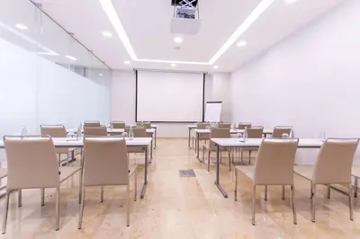Zona business o sala de conferencias en NH Puebla FINSA