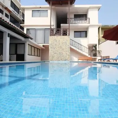 Hotel Sacre