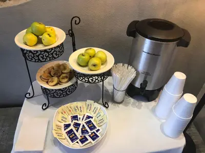 Comida en o cerca de este hotel
