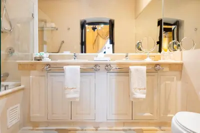 Un baño de Ébano by PB