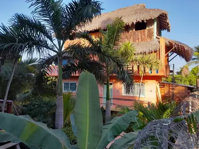 Edificio en el que se encuentra el lodge