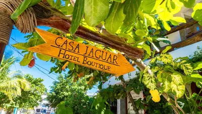 Jardín al aire libre en Casa Jaguar Hotel Boutique & Galería