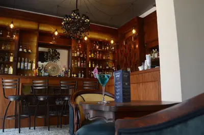 El salón o zona de bar de Hotel Marqués del Ángel