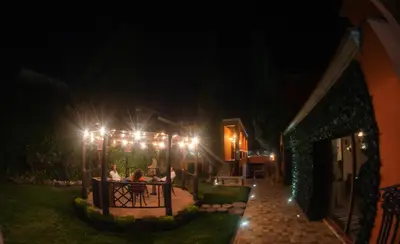Jardín al aire libre en Posada de la Virgen