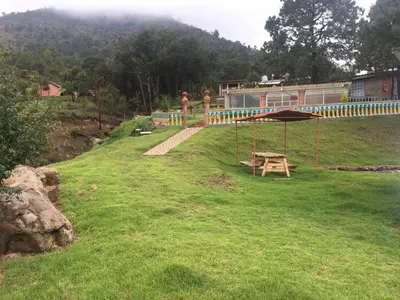 Zona de juegos infantil en Rancho Escondido Casa Goyri