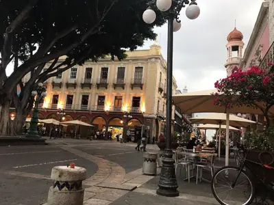Montar en bicicleta en Zocalo SUPER VISTA o alrededores