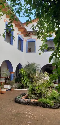 Jardín al aire libre en La Casona Azul Boutique Hotel