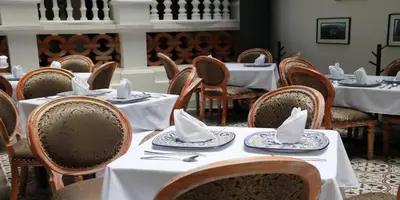 Un restaurante o sitio para comer en Mansion Azul Cholula
