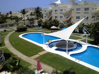 Piscina en o cerca de Pent House Acapulco Diamante Markis K 31