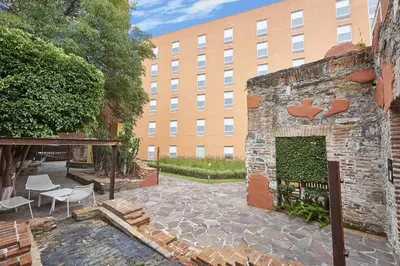 Edificio en el que se encuentra el hotel