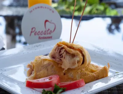 Comida en o cerca de este hotel