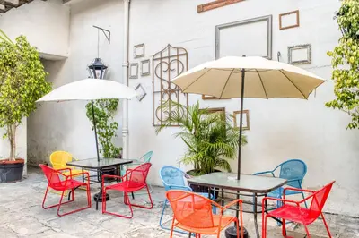 Un patio o zona al aire libre en Hostal Santo Domingo