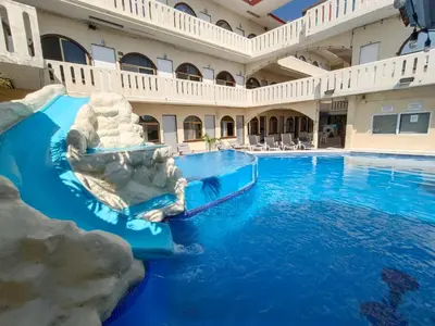 Piscina en o cerca de Hotel Playa de Oro - Enfrente de WTC y Plazas Comerciales