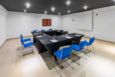 Zona business o sala de conferencias en City Express Junior by Marriott Veracruz Aeropuerto