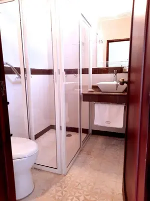 Un baño de Hotel Boutique La Albertina