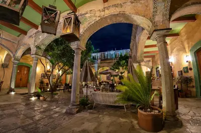 Un restaurante o sitio para comer en Casa De Sierra Azul