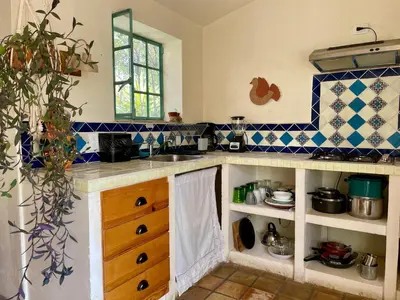 Una cocina o zona de cocina en El Pocito Quiet Bungalow
