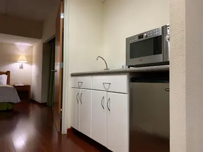 Una cocina o zona de cocina en Hotel Villa Florida Puebla