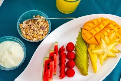 Comida en o cerca de este hotel