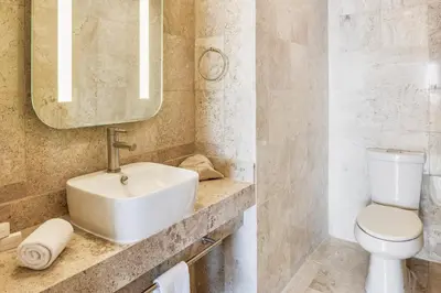 Un baño de Fiesta Inn Veracruz Boca Del Rio