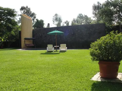 Jardín al aire libre en Las Casitas Tepoztlán