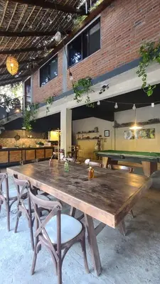Un restaurante o sitio para comer en Hotel Casa Nueva