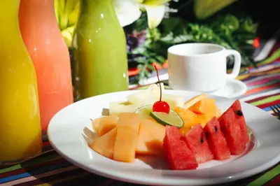 Comida en o cerca de este hotel