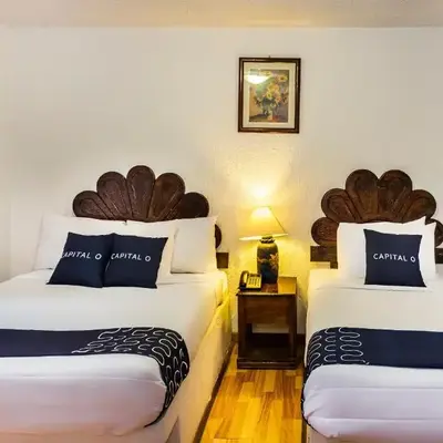 Capital O Hotel Central