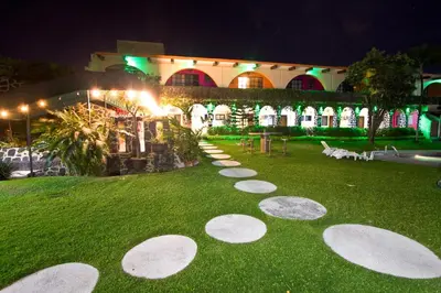 Jardín al aire libre en Hotel & Motel Hacienda Jiutepec