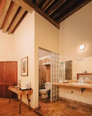 Un baño de Hotel Casa Antigua
