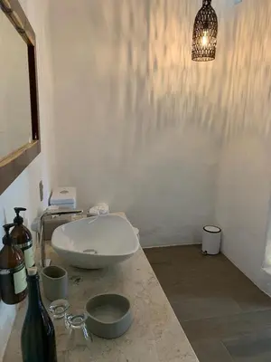 Un baño de Hostal de la Luz - Spa Holistic Resort