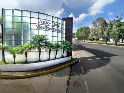 Plano de Auto Hotel Mediterráneo