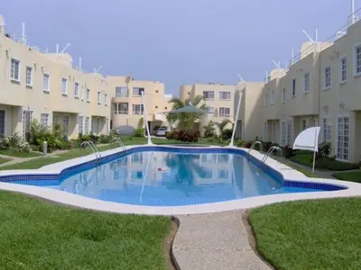 Piscina en o cerca de Hermosa Casa Acapulco Diamante Hospedaje a 5 min de la playa