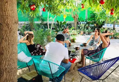 Clientes alojados en Paziflora Hostel -STARLINK-