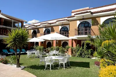 Jardín al aire libre en Hotel Hacienda Ventana del Cielo