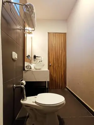 Un baño de Hotel Panamerican