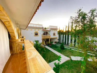 Jardín al aire libre en Casa Elim-Oaxaca